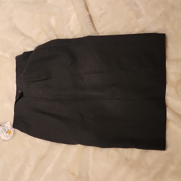 Charcoal Grey Flannel Skirt - Picture 4 of 5